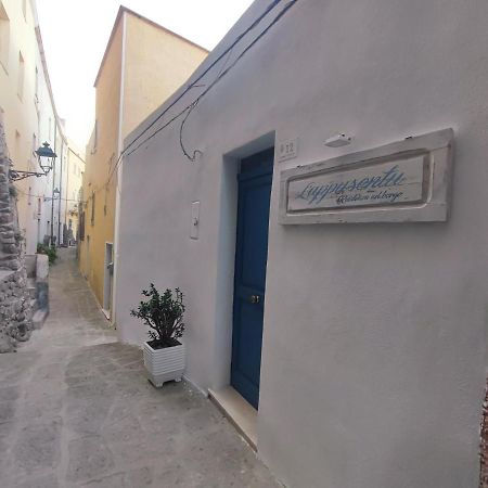 مبيت وإفطار كاستيلساردو Residenza Nel Borgo L'Appusentu المظهر الخارجي الصورة