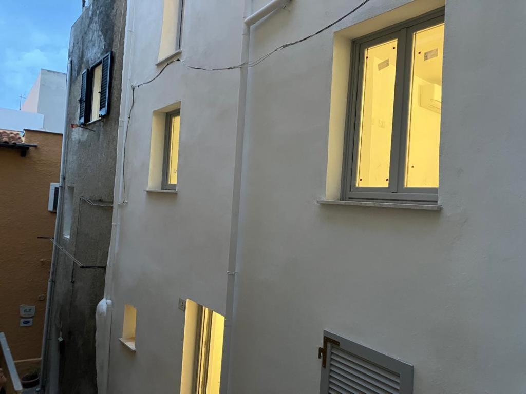 مبيت وإفطار كاستيلساردو Residenza Nel Borgo L'Appusentu المظهر الخارجي الصورة